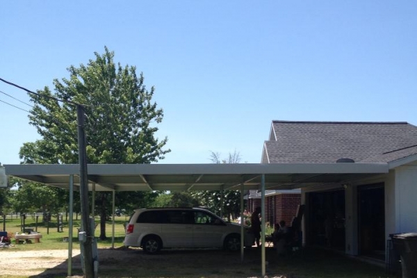 carport1549567DF7-4D99-9B17-5C23-0CCF0AD616DA.jpg