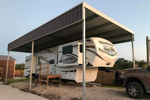commercial-carports-rv-cover008BE4BE-9F4D-4131-ABD1-586A995BF198.jpg